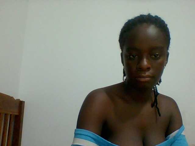 Chocolateaa live cam on BongaCams
