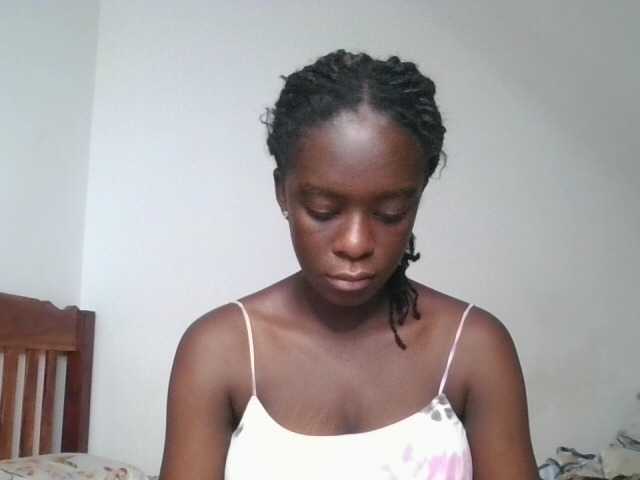 Chocolateaa live cam on UnifiedCams
