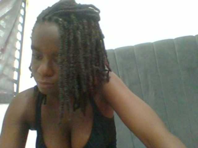 Chocolateaa live cam on BongaCams