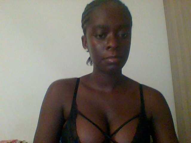 Chocolateaa live cam on UnifiedCams