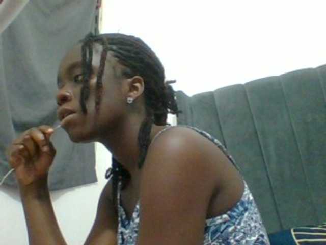 Chocolateaa live cam on BongaCams