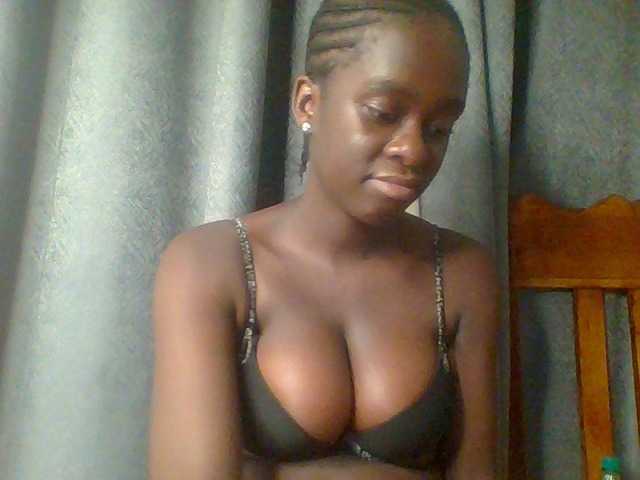 Chocolateaa live cam on BongaCams