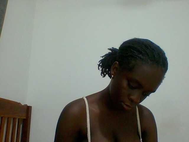 Chocolateaa live cam preview