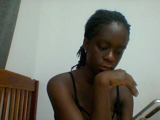 Chocolateaa live cam preview