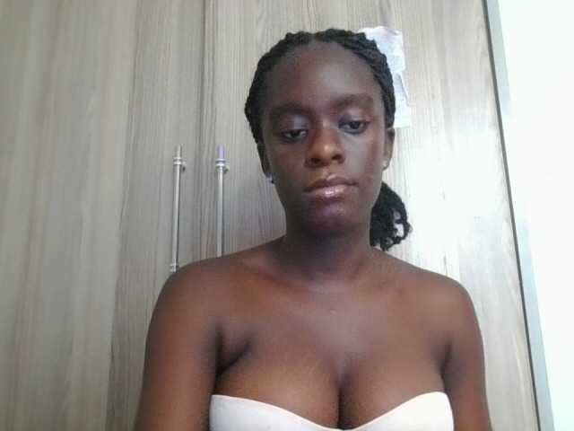 Chocolateaa live cam on BongaCams