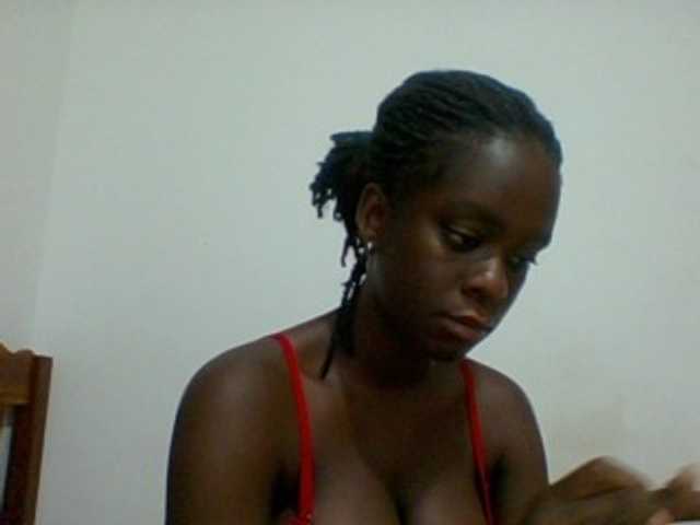 Chocolateaa live cam on BongaCams