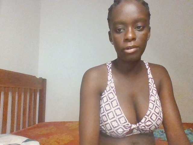 Chocolateaa live cam on BongaCams
