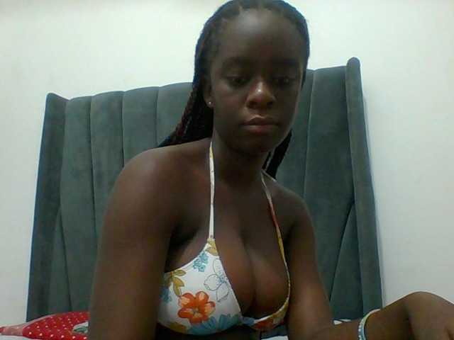 Chocolateaa live cam on BongaCams