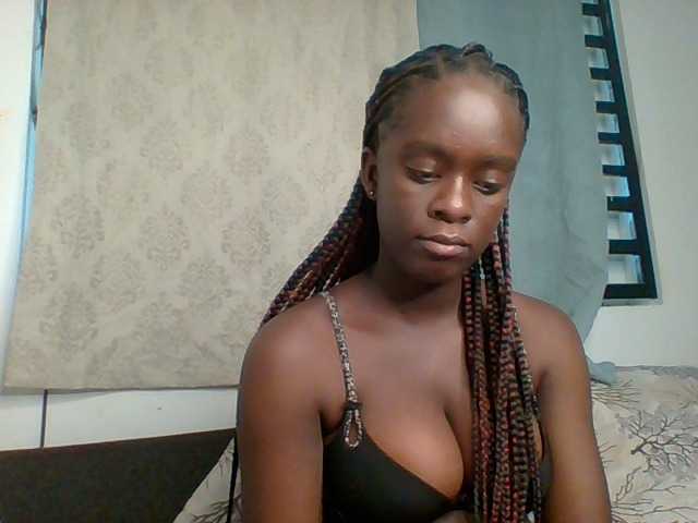 Chocolateaa live cam on BongaCams