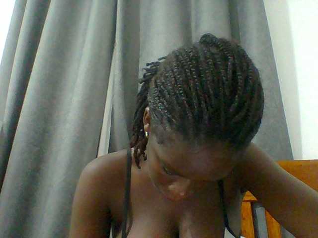 Chocolateaa live cam on BongaCams