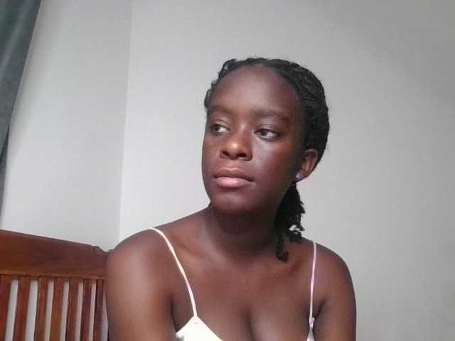 Chocolateaa live cam on UnifiedCams