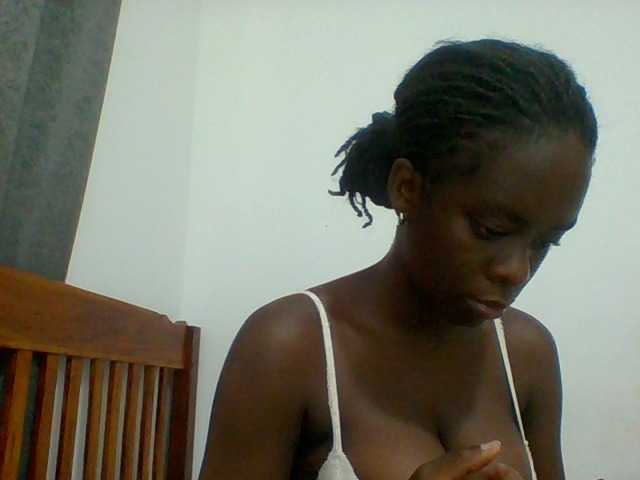 Chocolateaa live cam preview