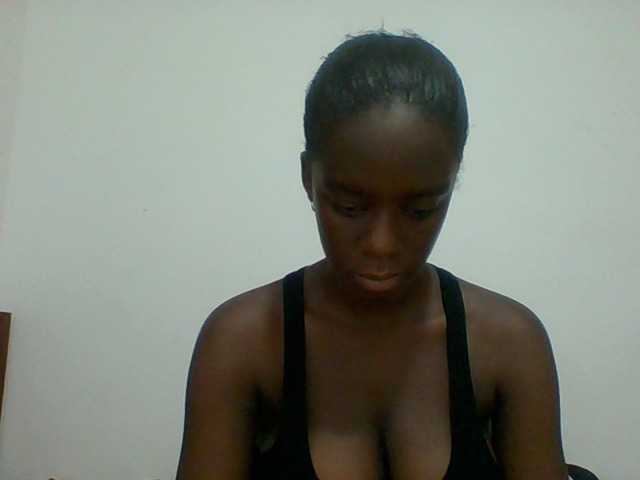 Chocolateaa live cam on BongaCams