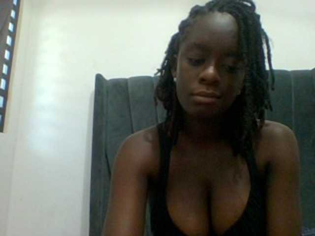 Chocolateaa live cam on BongaCams