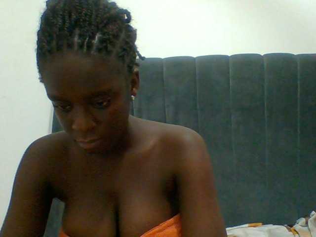 Chocolateaa live cam on BongaCams
