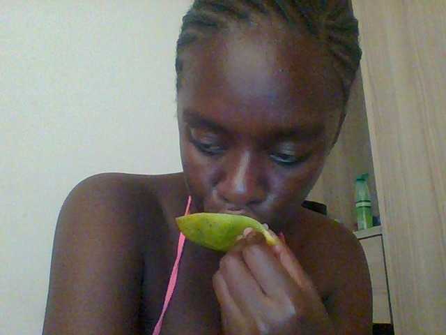 Chocolateaa live cam on BongaCams