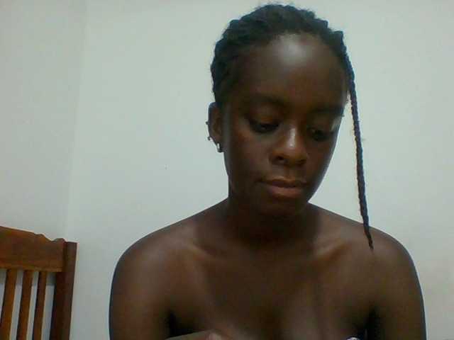 Chocolateaa live cam on BongaCams