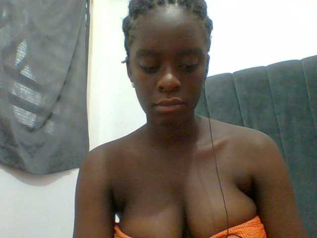 Chocolateaa live cam on BongaCams
