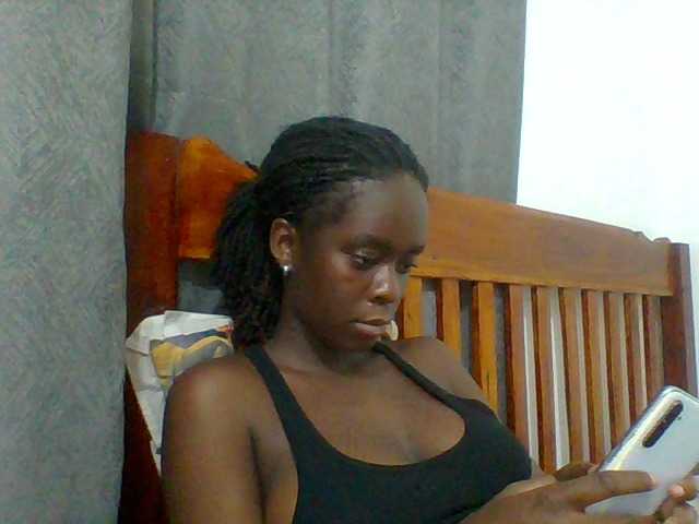 Chocolateaa live cam preview