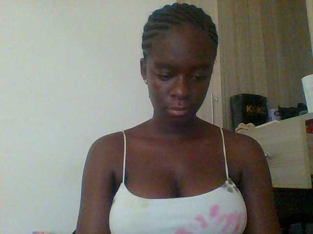 Chocolateaa live cam on UnifiedCams