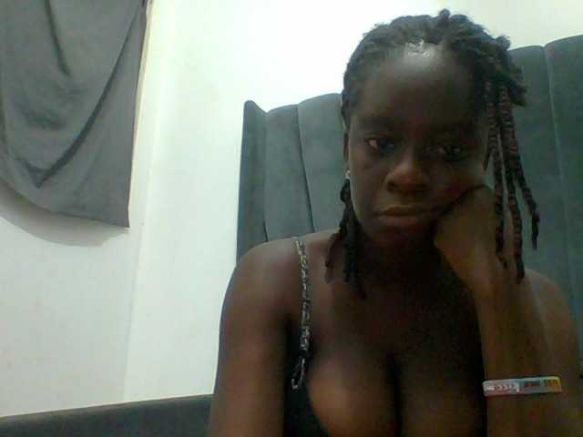 Chocolateaa live cam preview