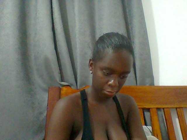 Chocolateaa live cam on BongaCams