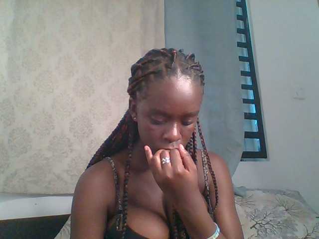Chocolateaa live cam on BongaCams