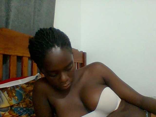 Chocolateaa live cam preview