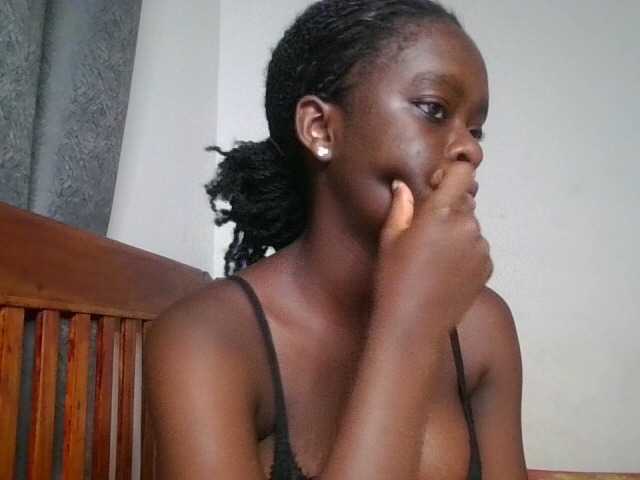 Chocolateaa live cam on BongaCams