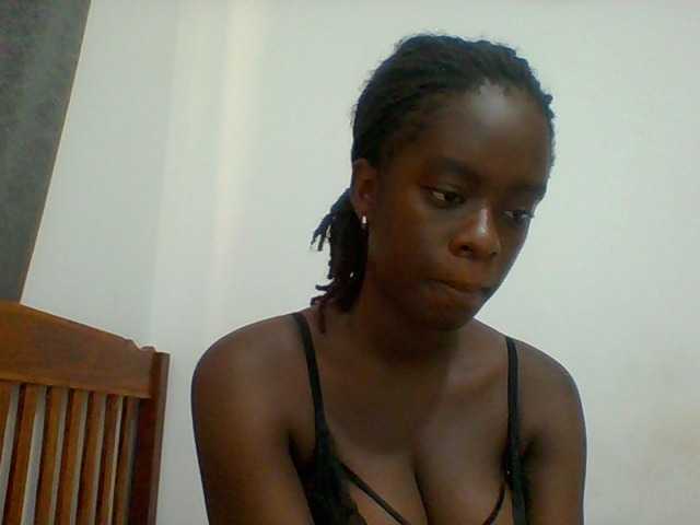 Chocolateaa live cam preview