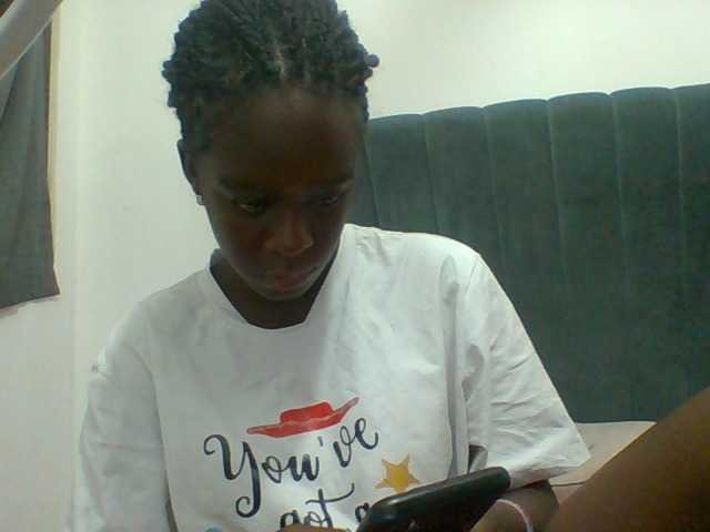 Chocolateaa live cam on BongaCams