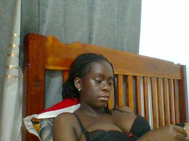 Chocolateaa live cam preview