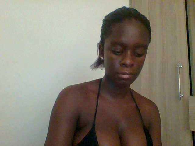 Chocolateaa live cam on BongaCams