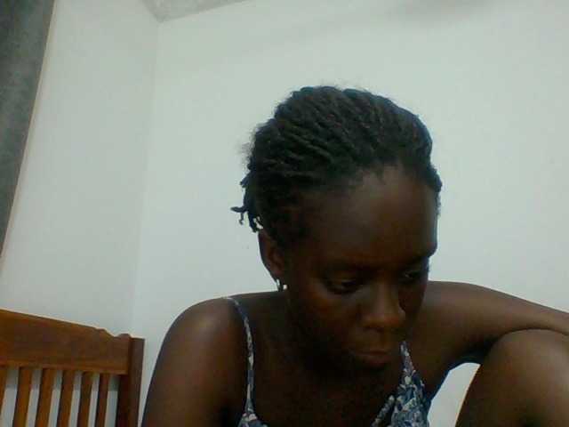 Chocolateaa, live now on BongaCams