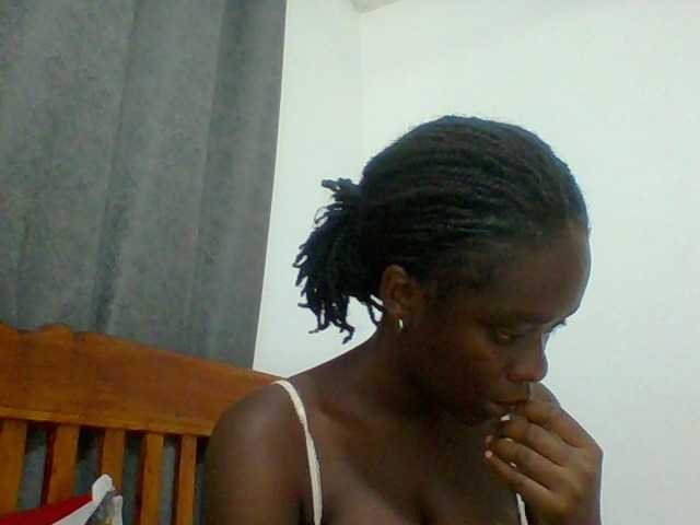 Chocolateaa live cam on BongaCams