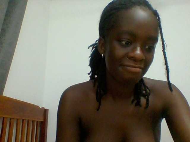 Chocolateaa live cam on BongaCams