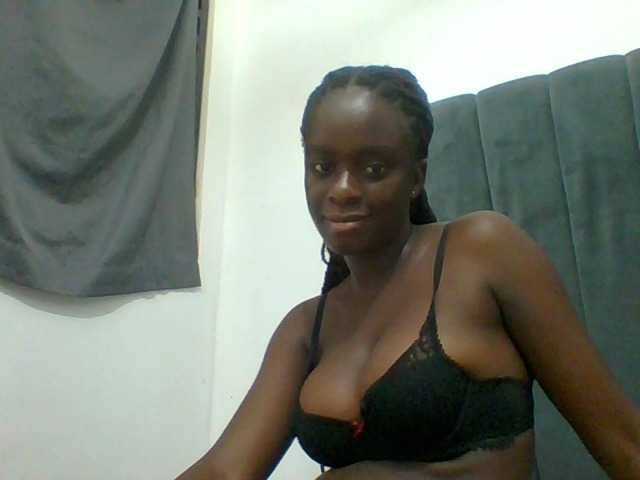 Chocolateaa live cam on BongaCams