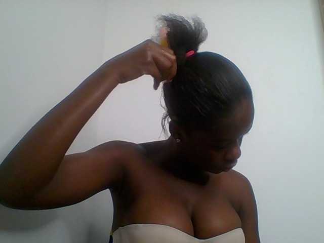 Chocolateaa live cam on UnifiedCams