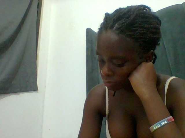 Chocolateaa live cam on BongaCams