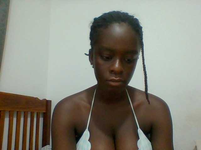 Chocolateaa live cam on BongaCams