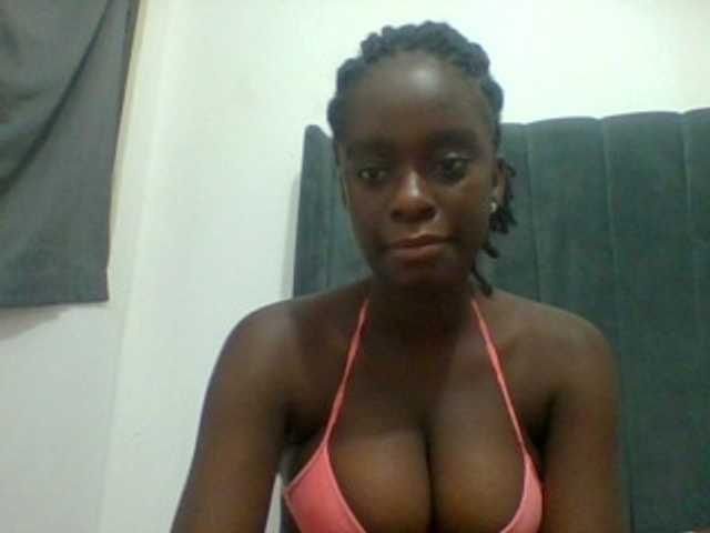 Chocolateaa live cam on BongaCams
