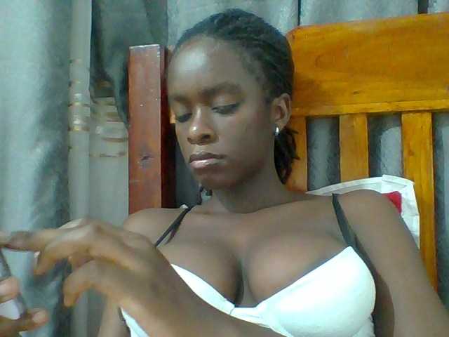 Chocolateaa live cam on BongaCams