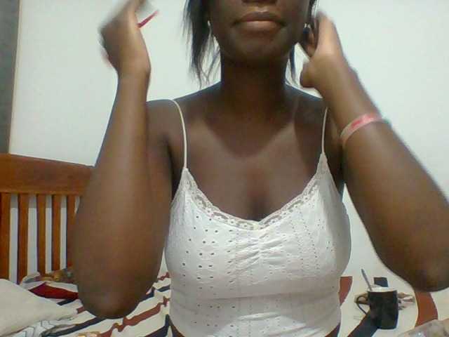 Chocolateaa live cam on BongaCams