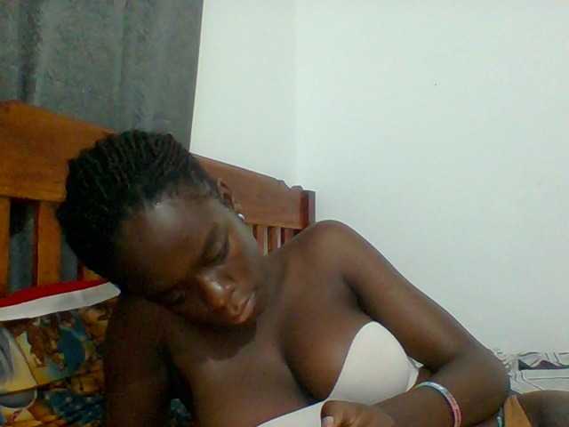 Chocolateaa live cam preview