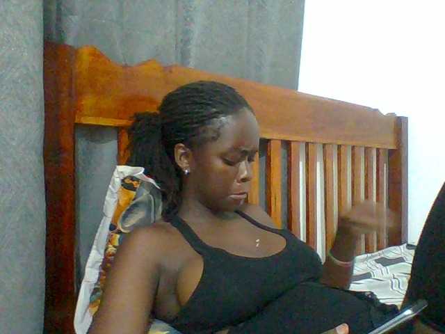 Chocolateaa live cam preview