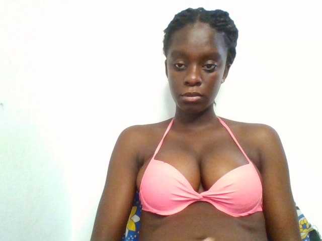 Chocolateaa live cam on BongaCams