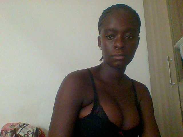Chocolateaa live cam on BongaCams