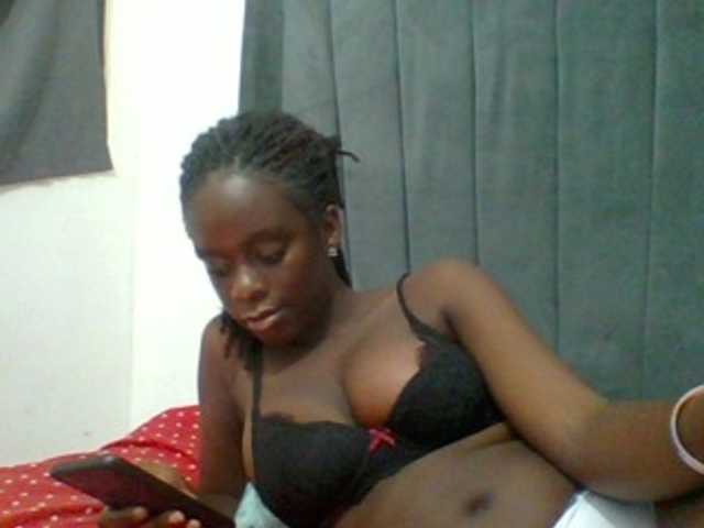 Chocolateaa live cam on BongaCams