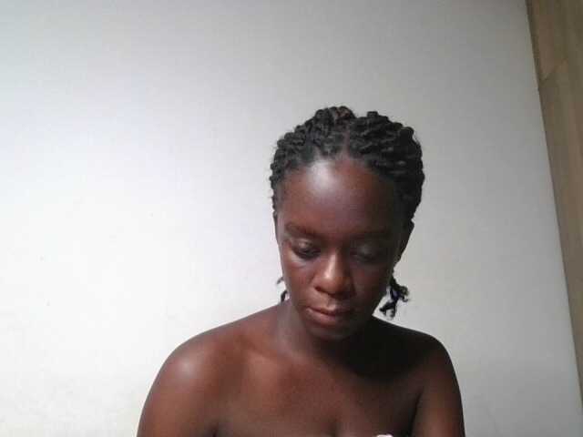 Chocolateaa live cam on BongaCams