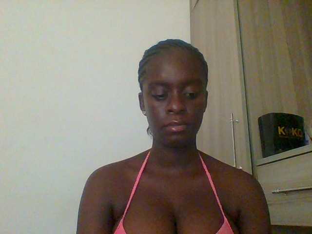 Chocolateaa live cam on UnifiedCams